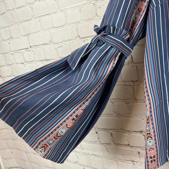 LC Lauren Conrad Blue Stripe Tie Bell Sleeve Blouse XL - Picture 3 of 6